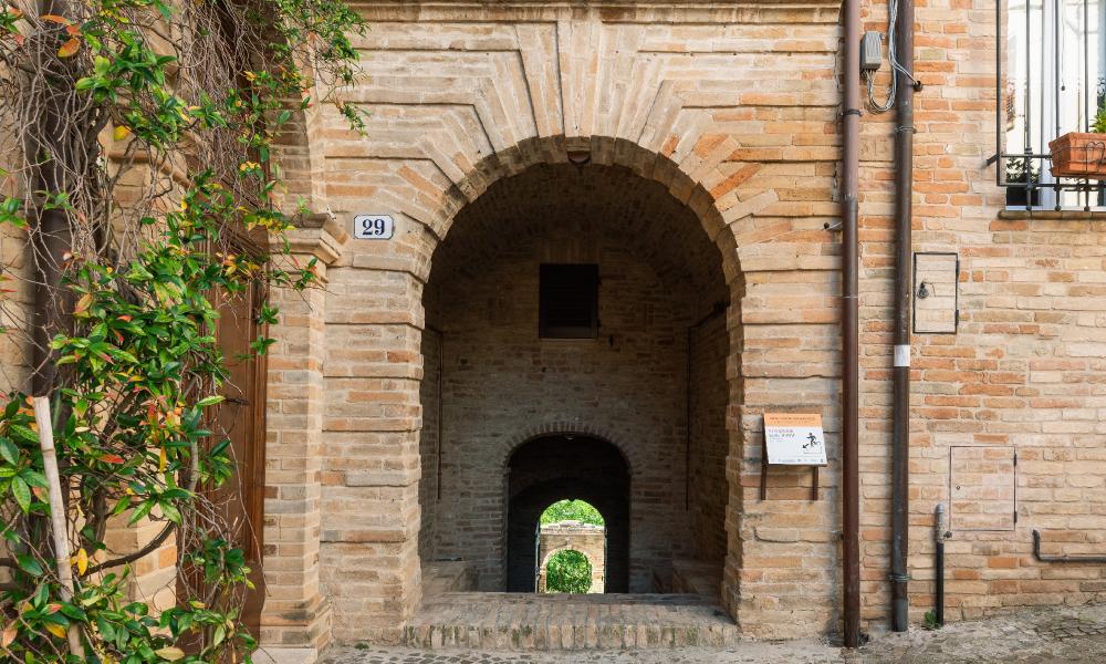 Porta dei Leoni