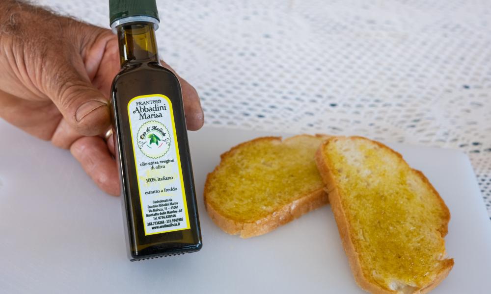 Scopri l'Olio di Maliscia, tra oliveti e frantoio