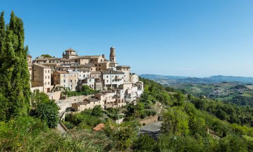 Montalto delle Marche, walking tour of the village and visit to the Reliquary: special Easter Monday